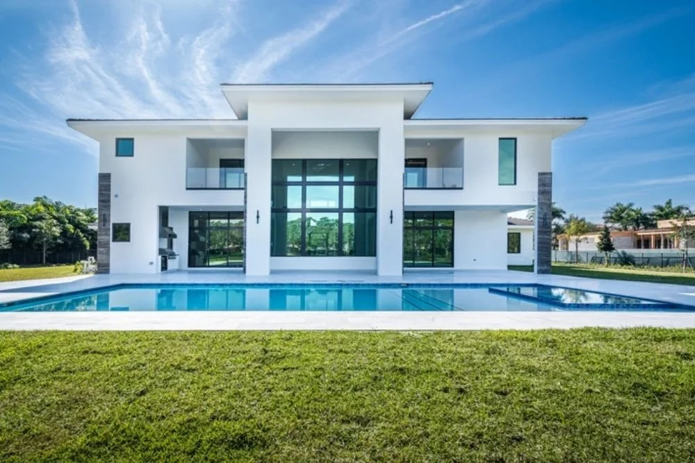 Lake Ridge Ln