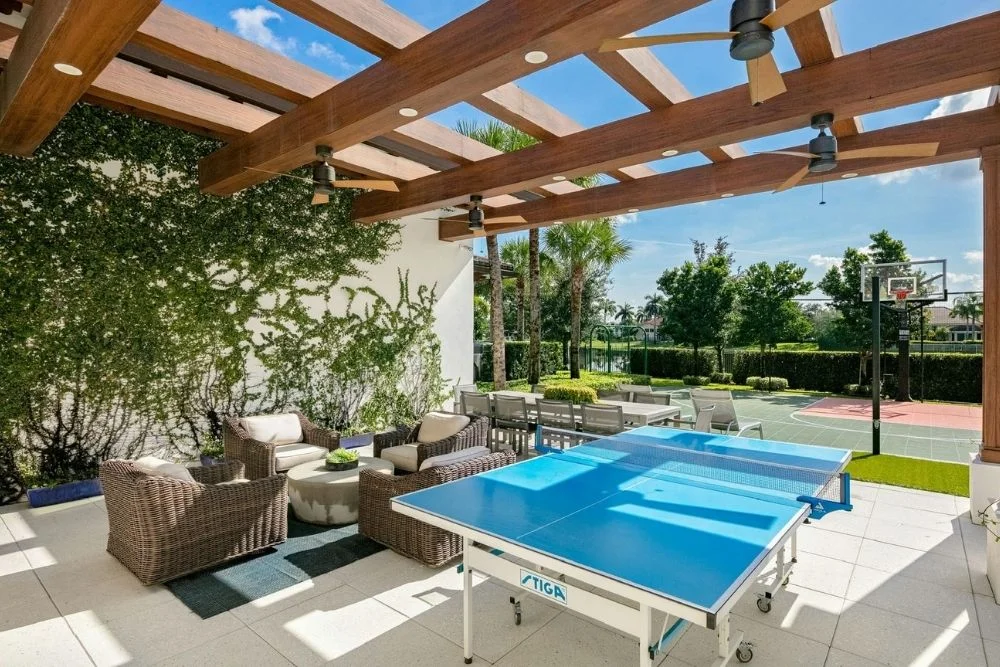 Sunny Oasis