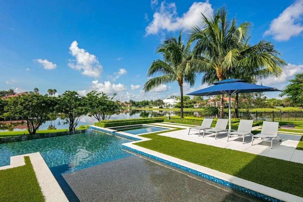 Sunny Oasis