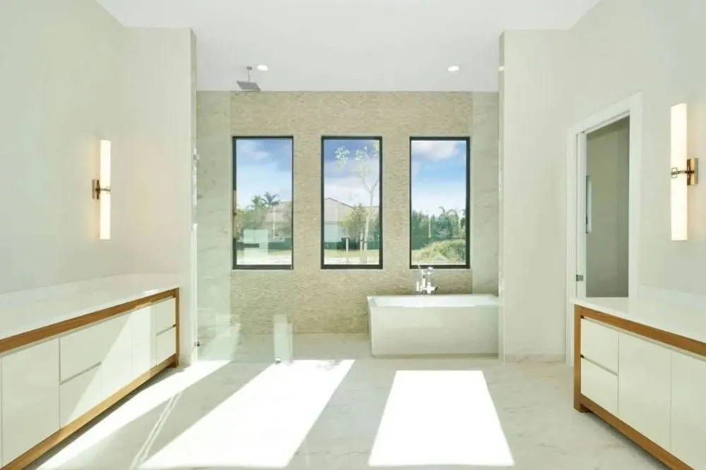 Luxury residential construction in Fort Lauderdale by Thomas Homes